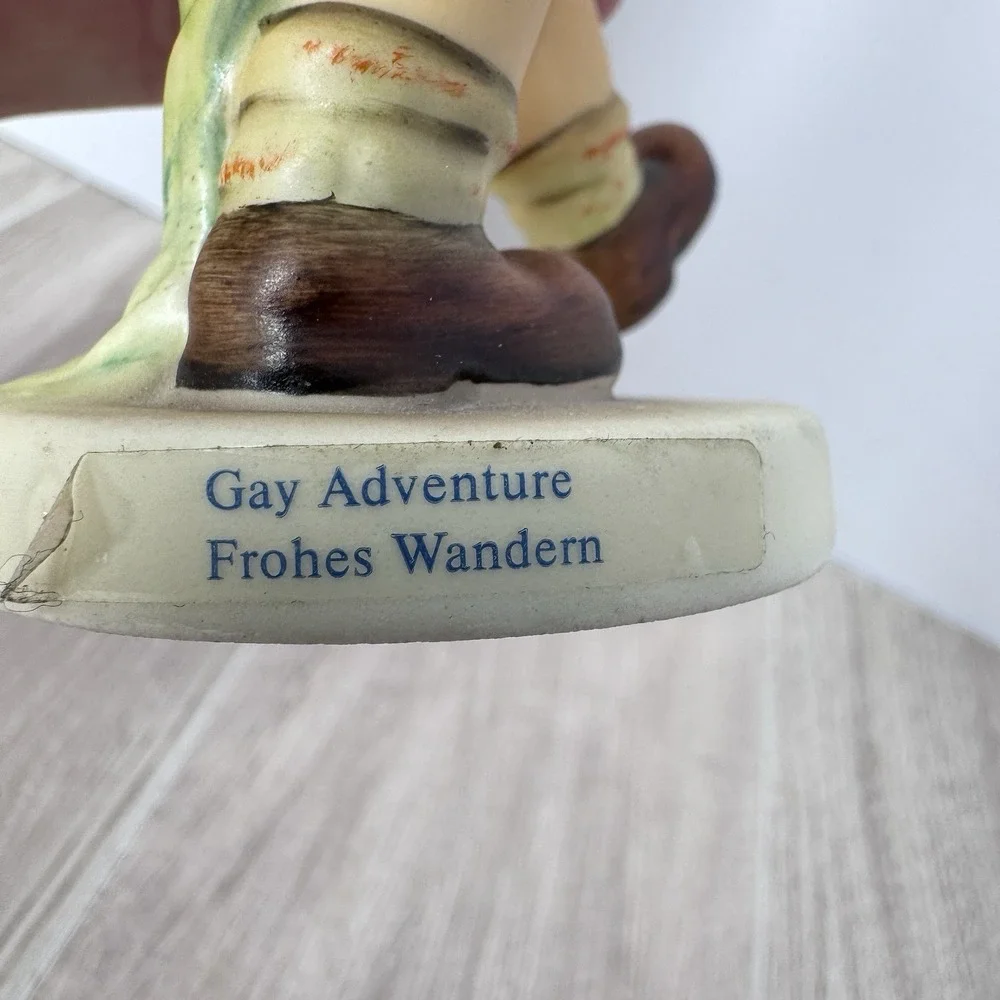 Goebel Hummel Gay Adventure 79 Figurine Boy Bird W Germany Vintage‎